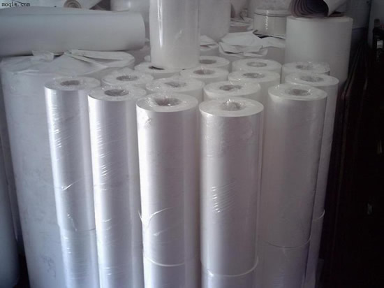 http://www.packagingbag5.com/plastic-pouches-1