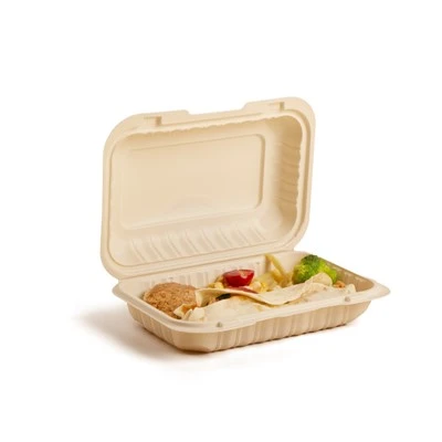 To Go นำกล่องบรรจุอาหารออกมา